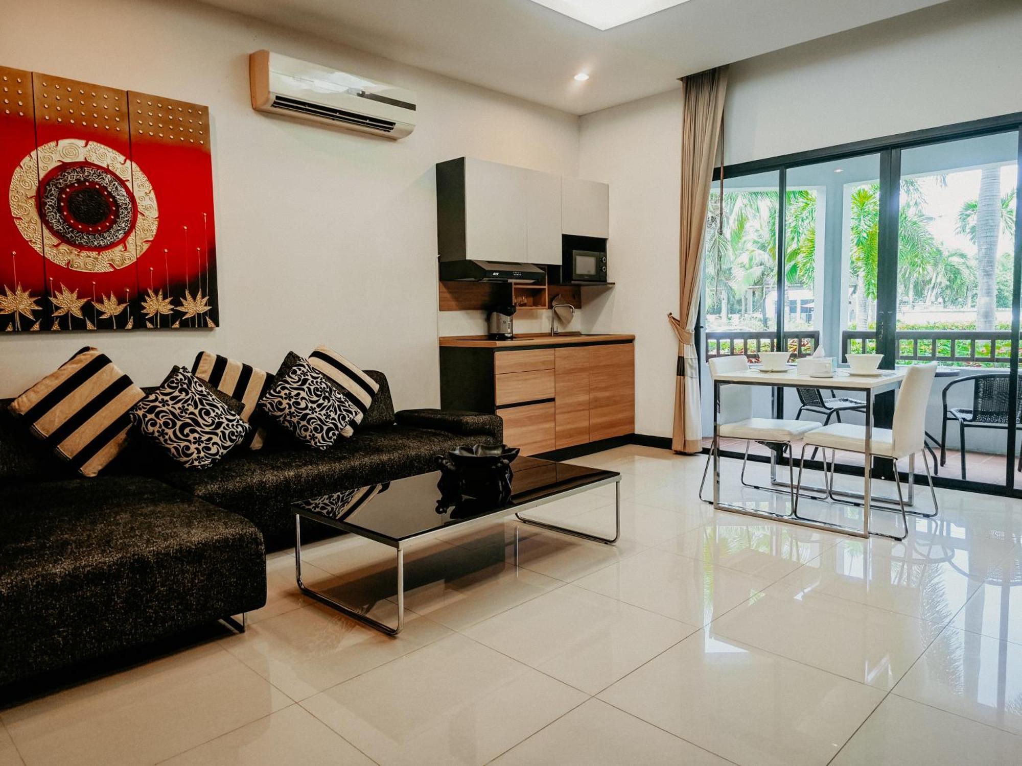 Rawai Grand House -Sha Plus Екстер'єр фото
