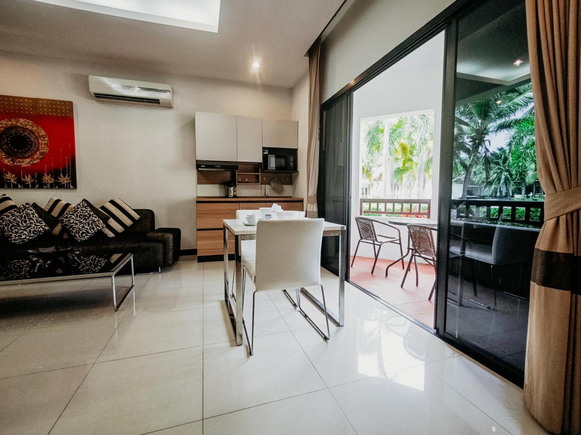 Rawai Grand House -Sha Plus Екстер'єр фото